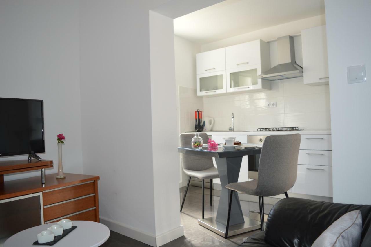 Apartman Talija Kali Zewnętrze zdjęcie